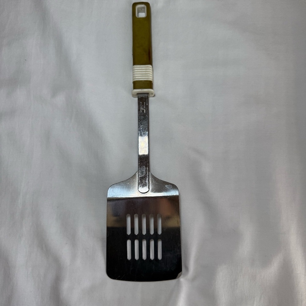 Vintage Stainless Steel Slotted Spatula Green handle - Picture 3 of 3